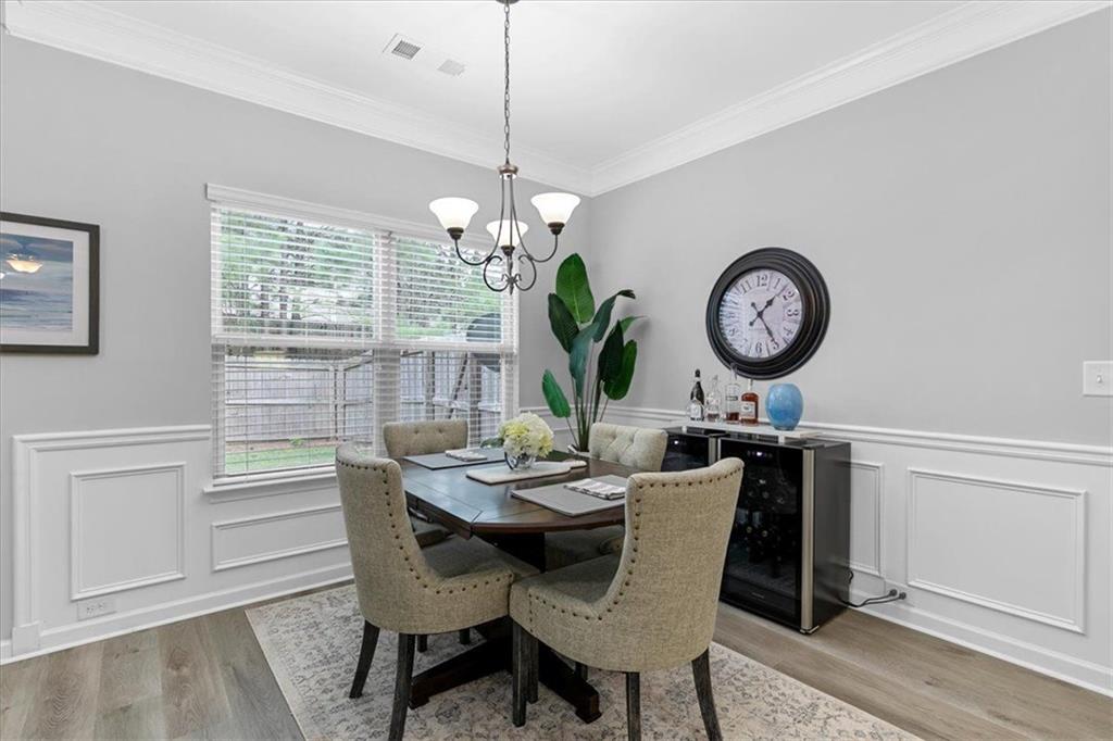 619 OAKSIDE Place