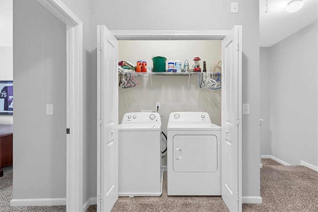 619 OAKSIDE Place