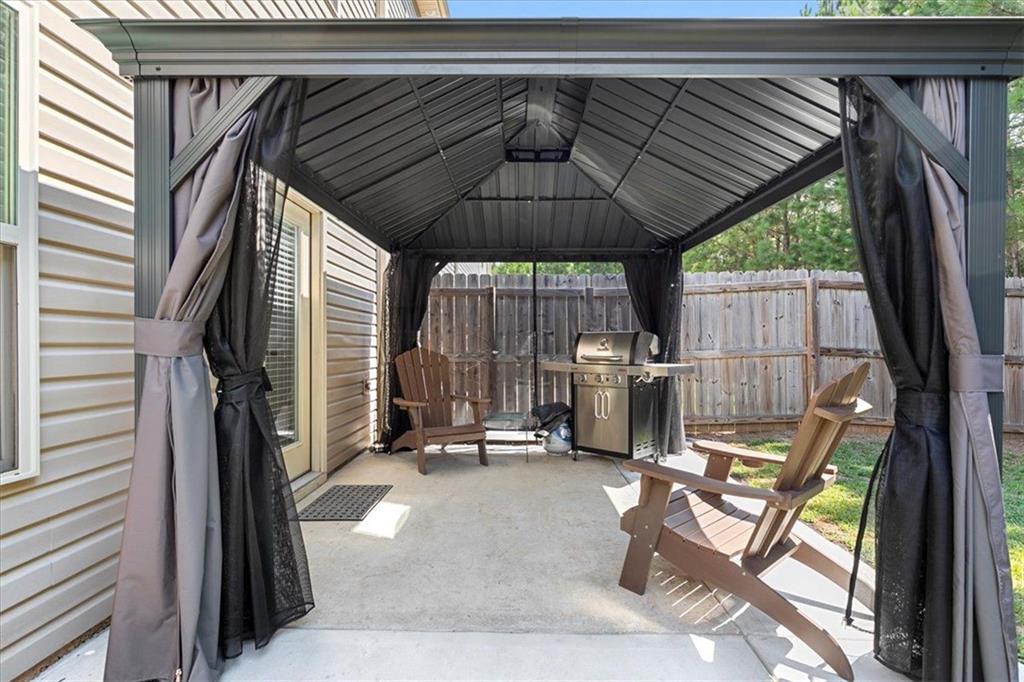 619 OAKSIDE Place
