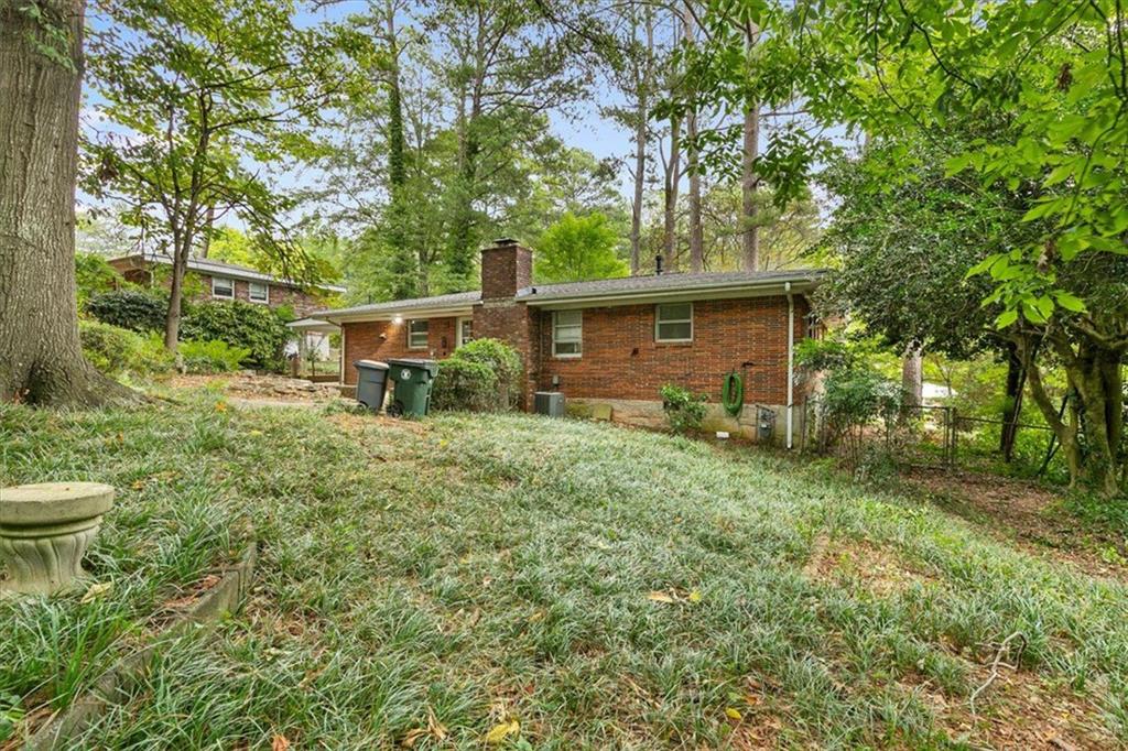 2478 WOODACRES Road NE