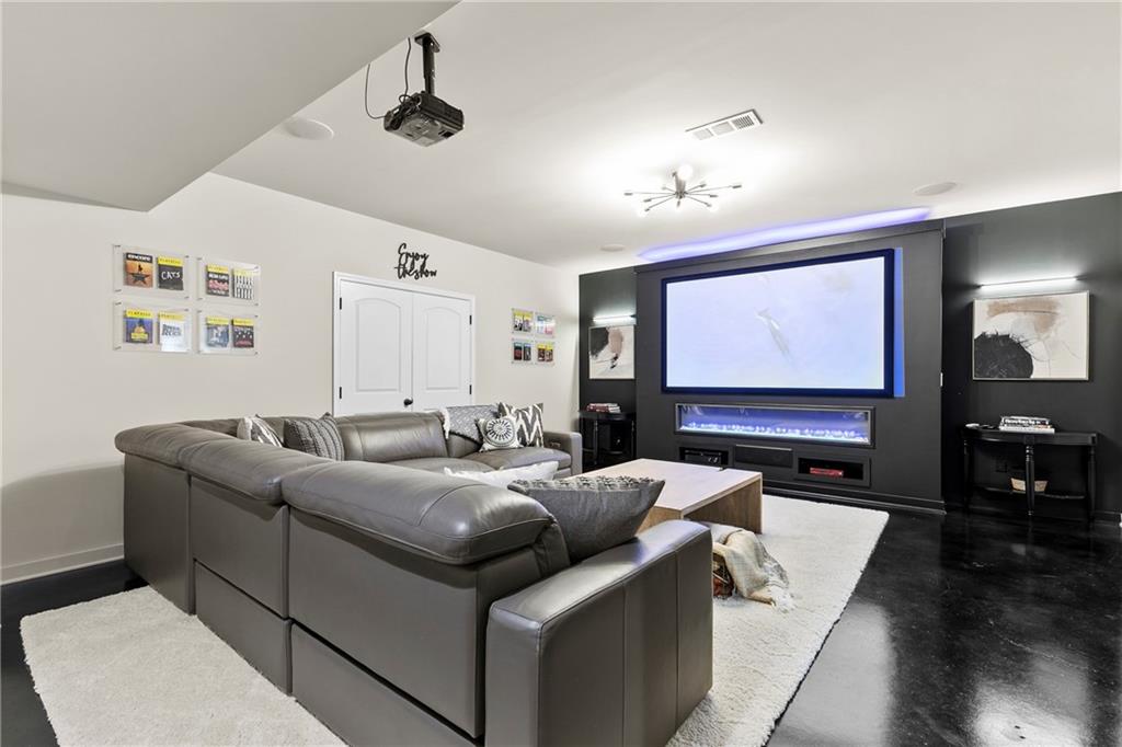 2571 Weddington Ridge NE