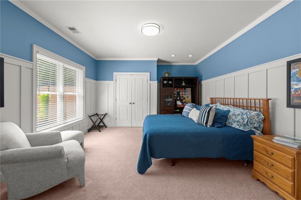 1060 Meadow Brook Drive