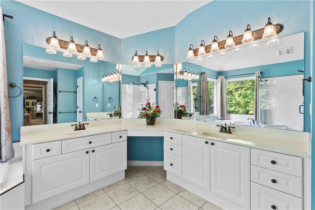 5054 Kingsbridge Pass