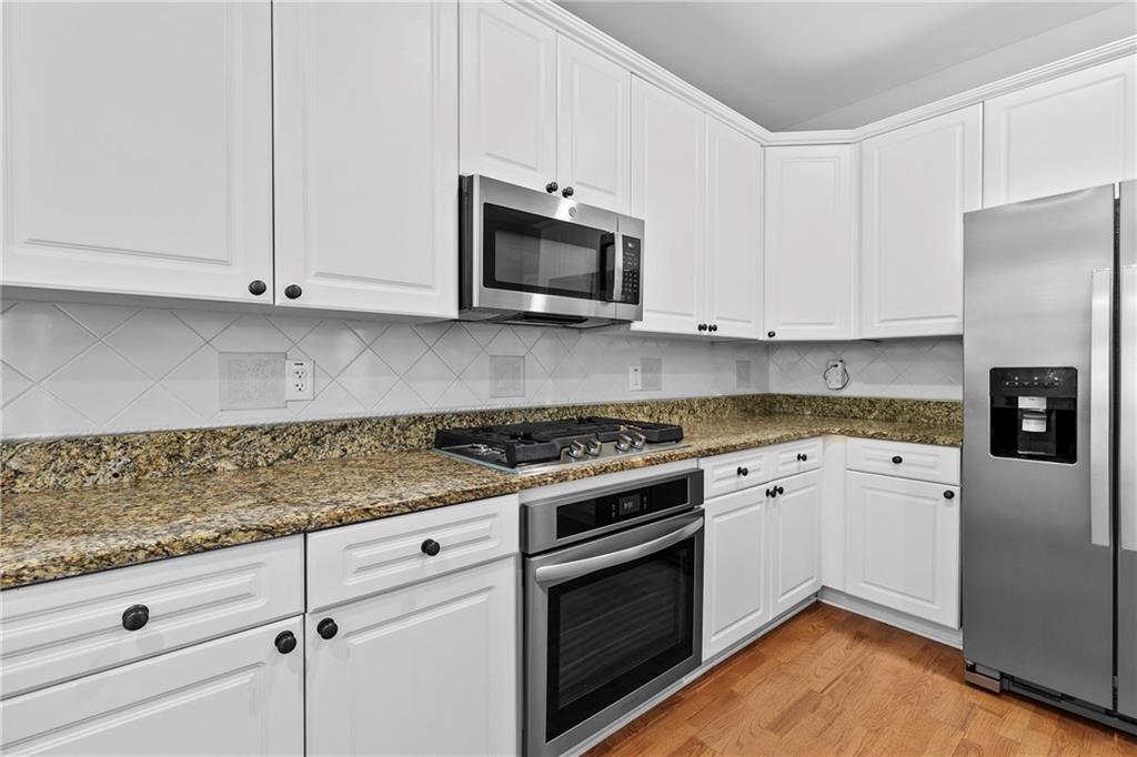 5054 Kingsbridge Pass