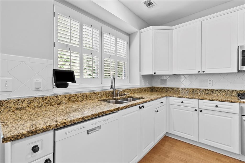 5054 Kingsbridge Pass