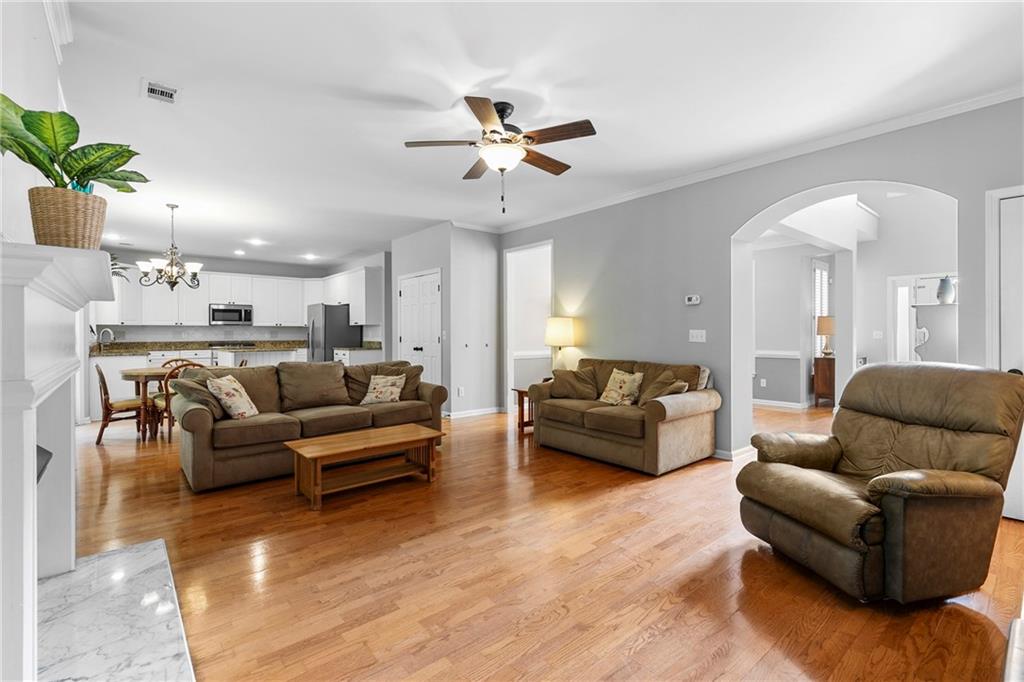 5054 Kingsbridge Pass