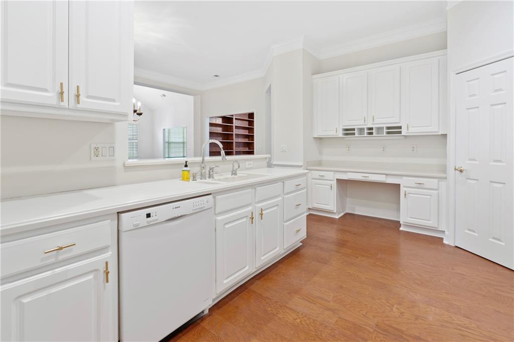 3106 Village Lane