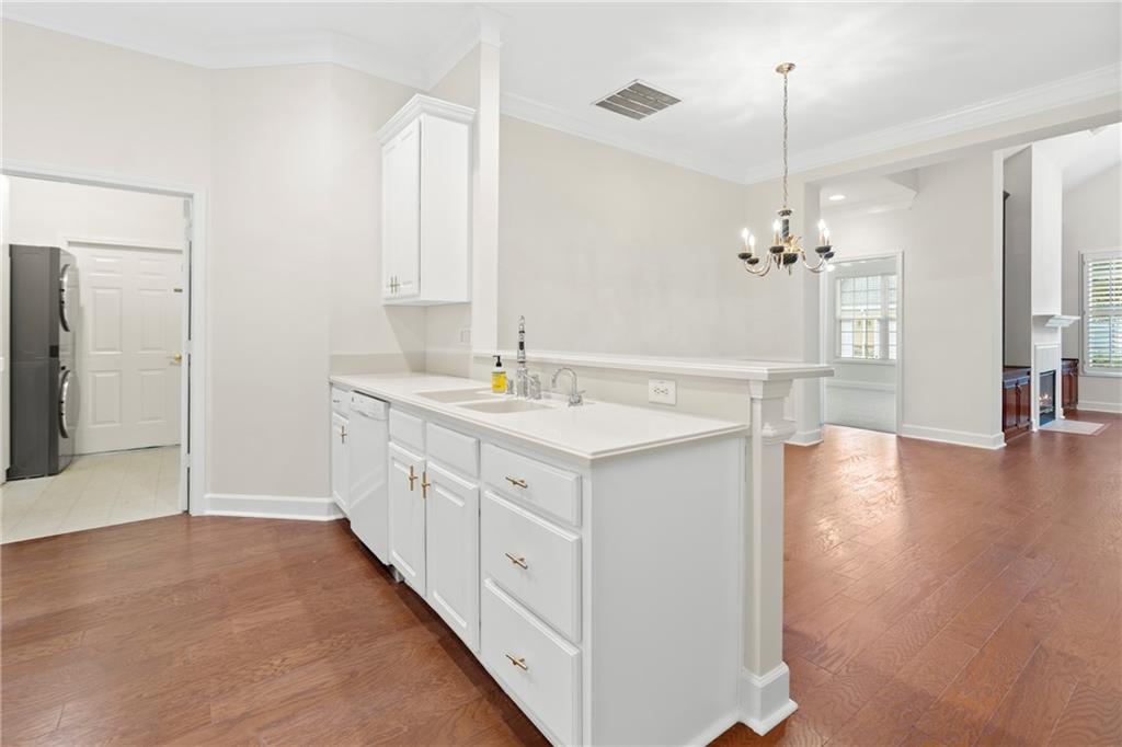 3106 Village Lane
