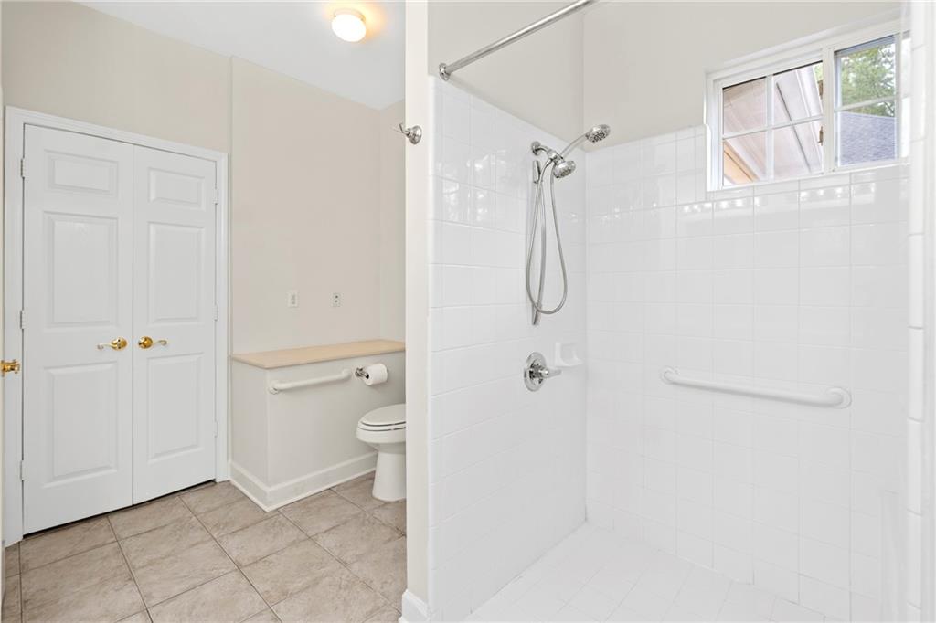3106 Village Lane