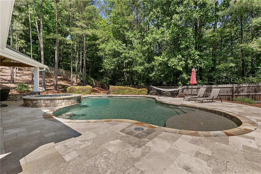 2135 Whittingham Court