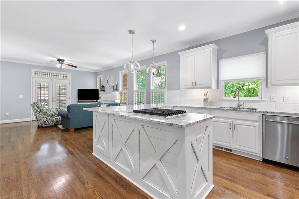 2135 Whittingham Court