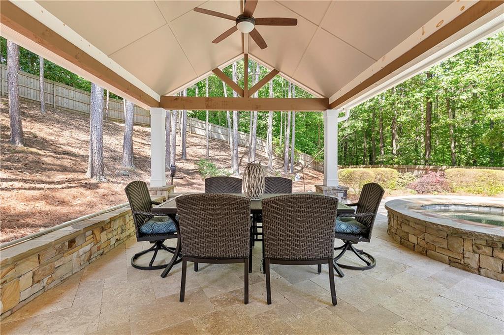 2135 Whittingham Court