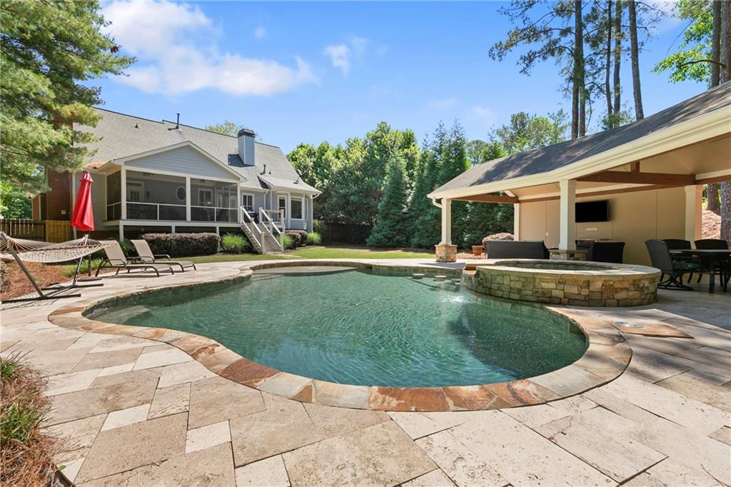 2135 Whittingham Court