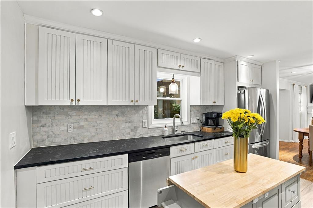 173 Laurelwood Lane
