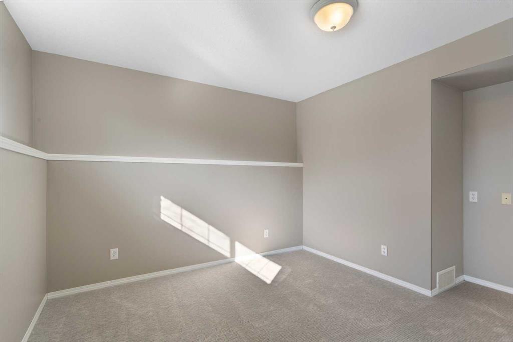 111 Citadel Acres Close NW