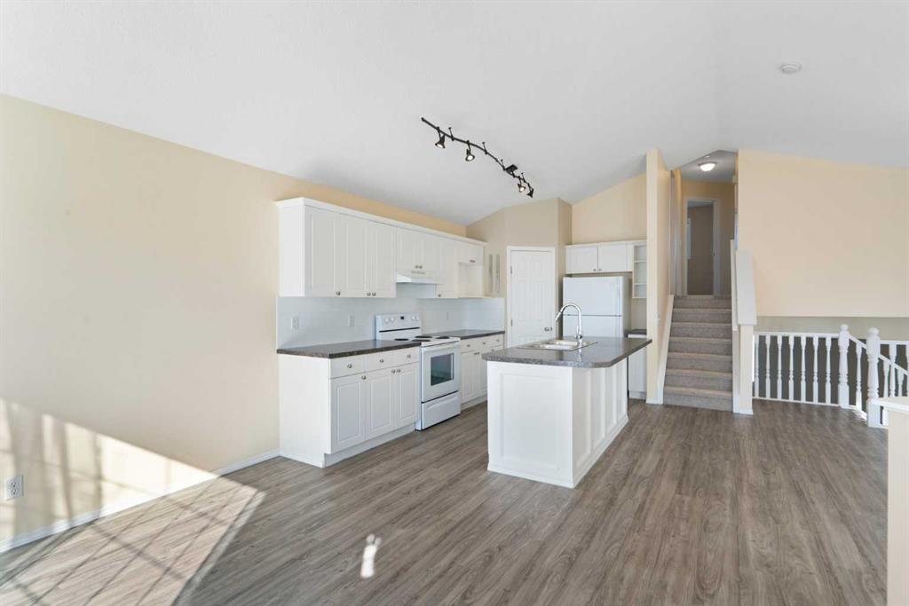 111 Citadel Acres Close NW