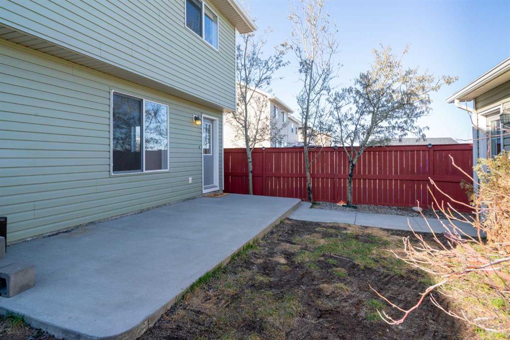 111 Citadel Acres Close NW