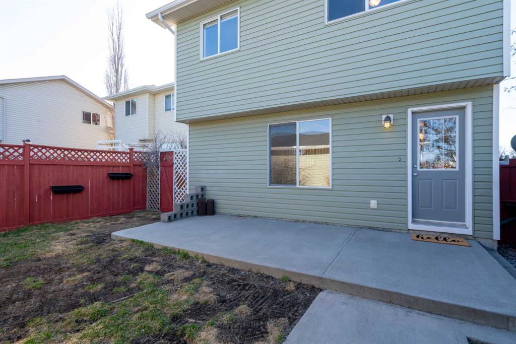 111 Citadel Acres Close NW