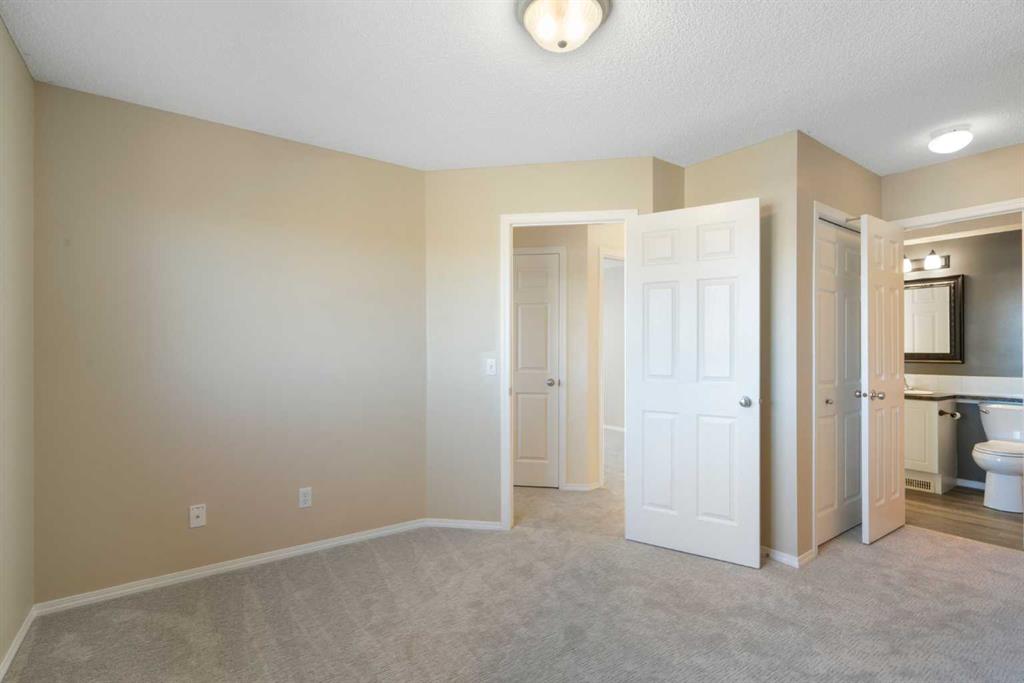 111 Citadel Acres Close NW
