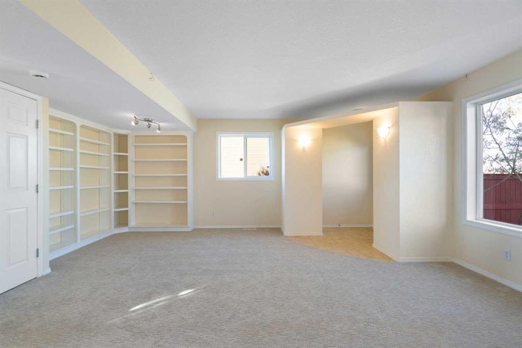 111 Citadel Acres Close NW