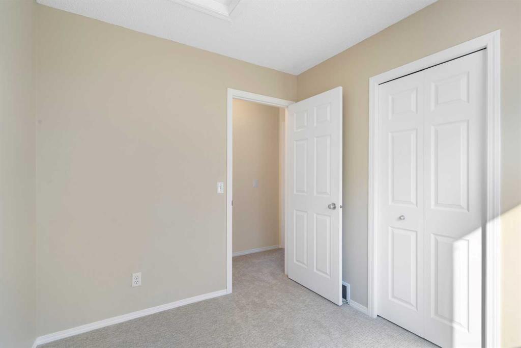 111 Citadel Acres Close NW