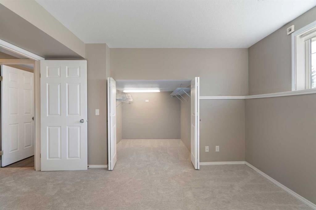 111 Citadel Acres Close NW