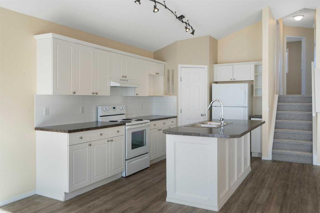 111 Citadel Acres Close NW