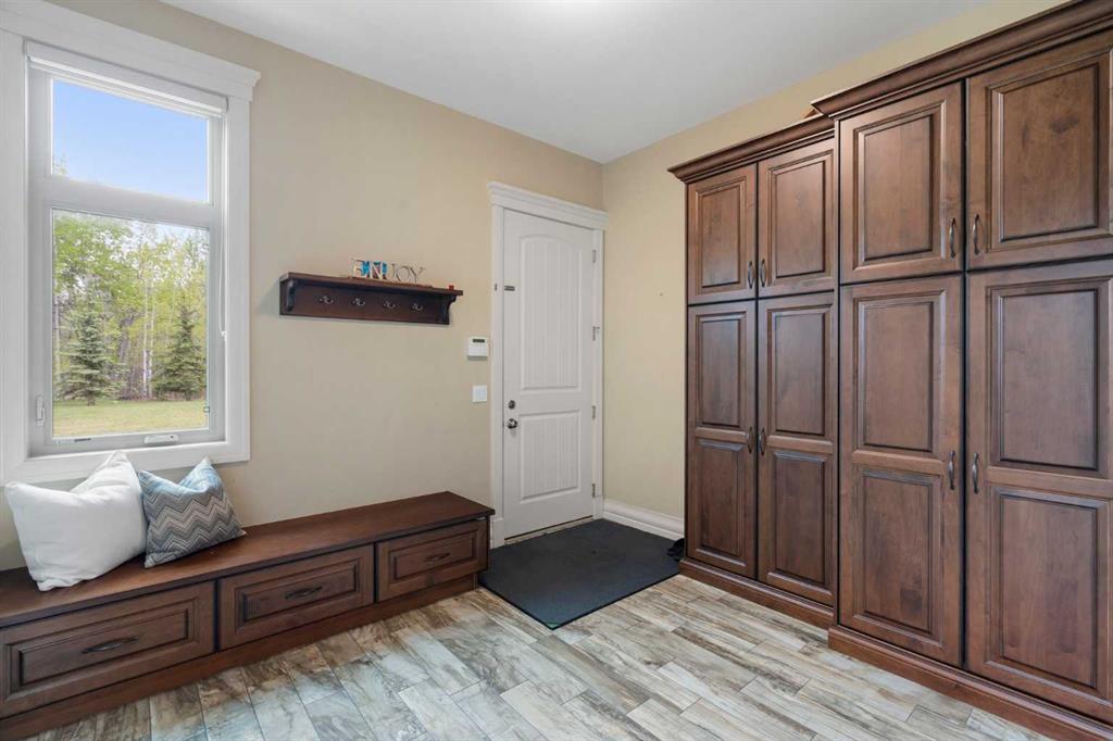 95 Bearspaw View