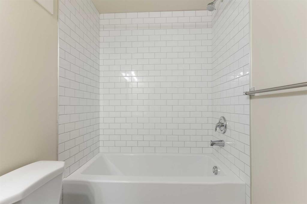 186 Harvest Rose Circle NE