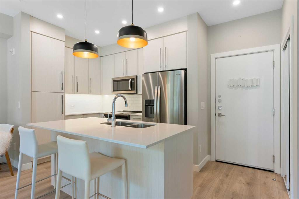 383 Smith Street NW Unit: 110