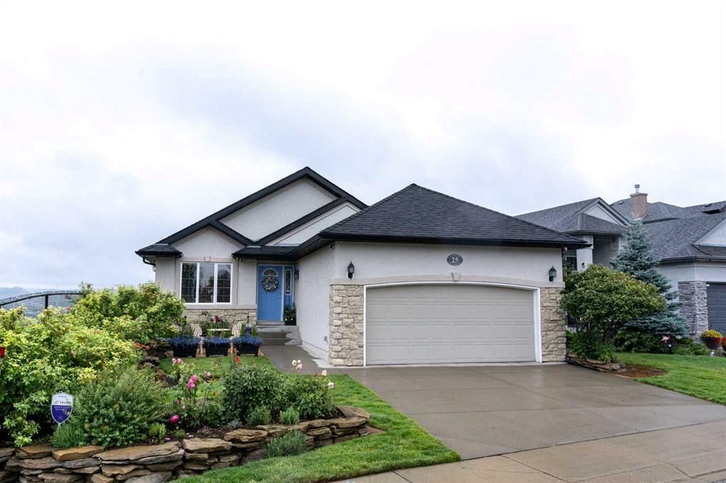 25 Panorama Hills Heights NW