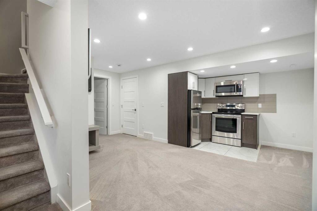 393 Nolanfield Way NW