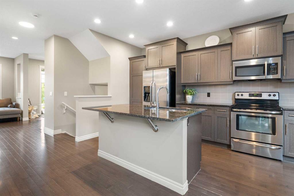 393 Nolanfield Way NW