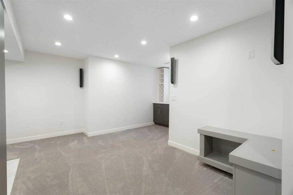 393 Nolanfield Way NW