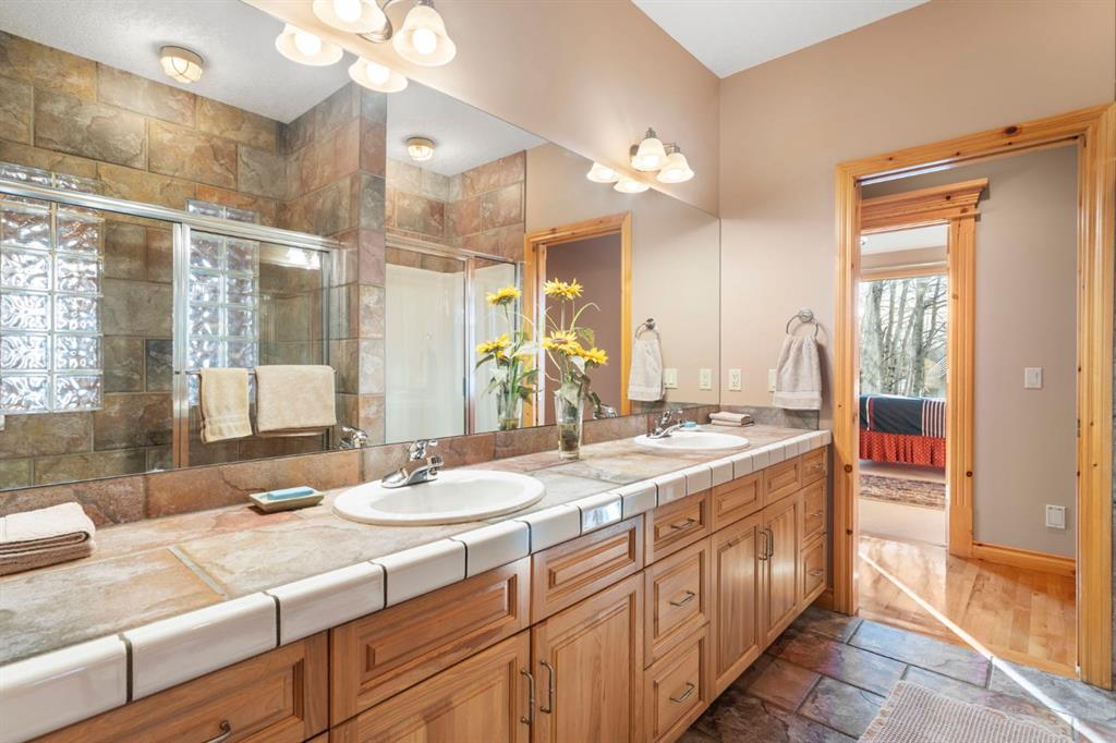 3 Woodlands Estates Crescent