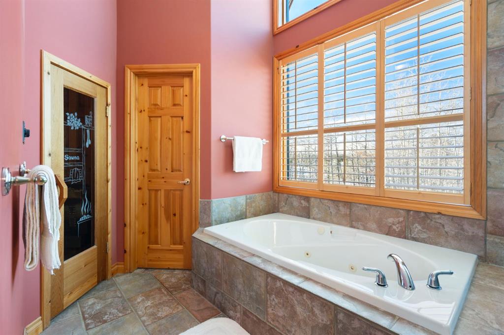 3 Woodlands Estates Crescent