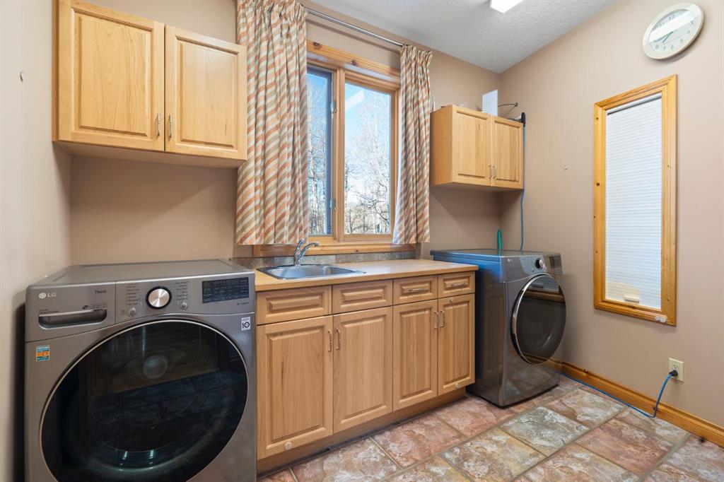 3 Woodlands Estates Crescent