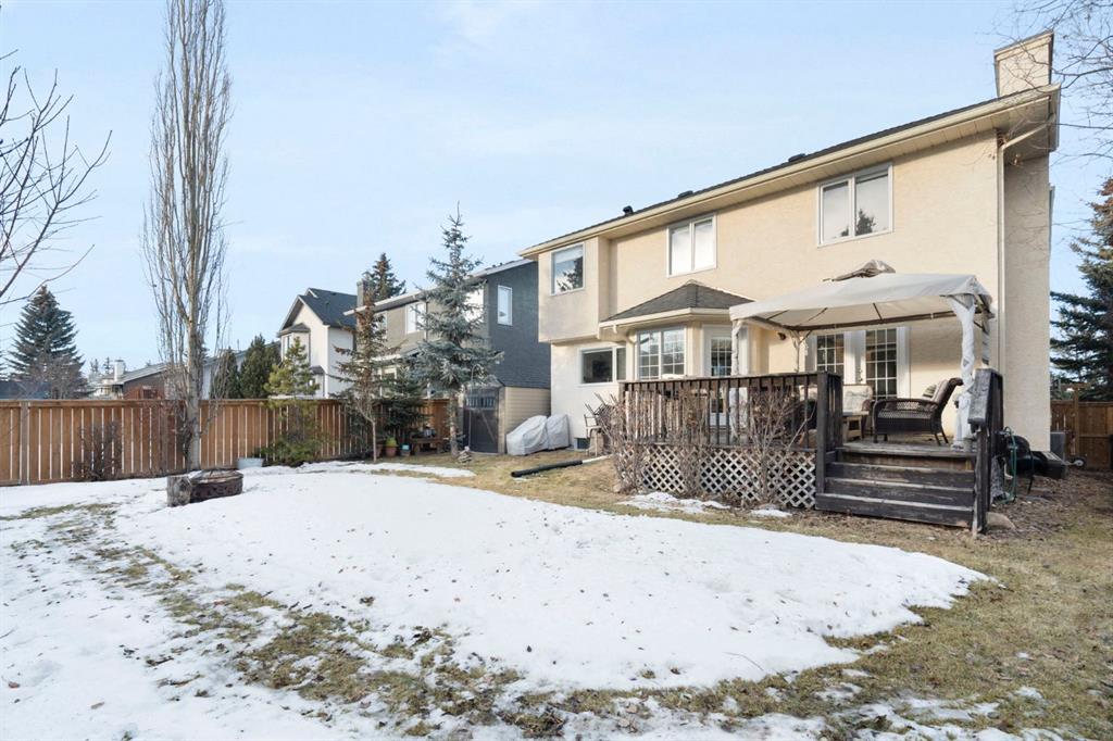 209 Hawkstone Drive NW