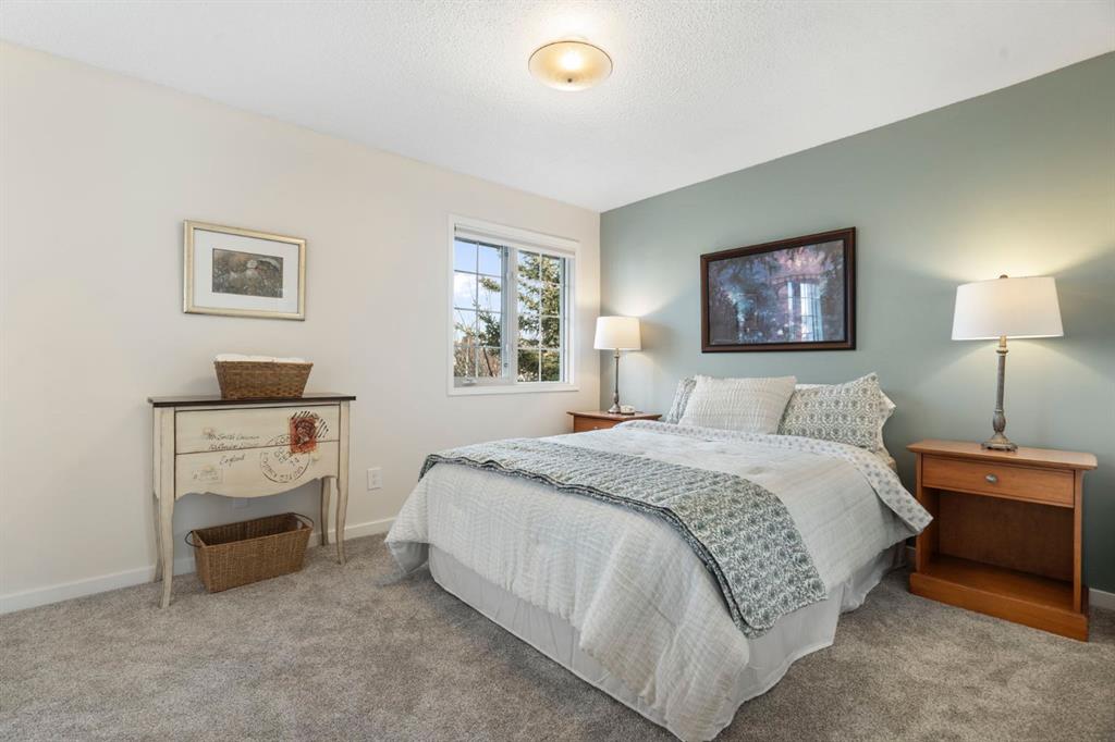 209 Hawkstone Drive NW