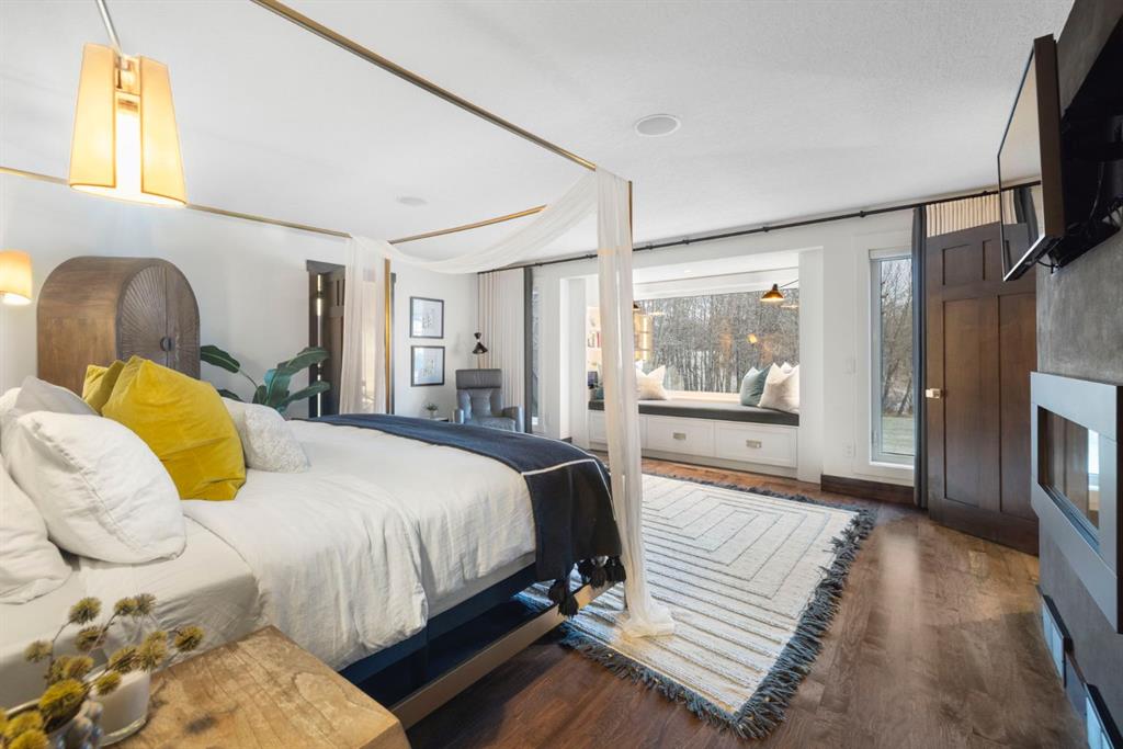 19 Bearspaw Ridge Crescent