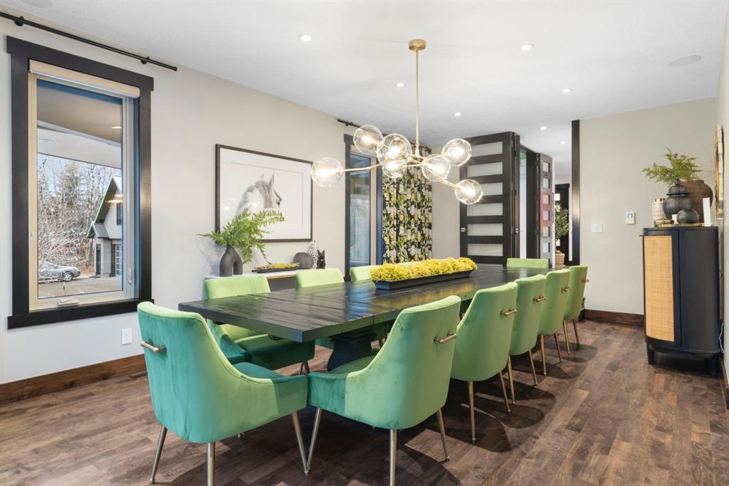 19 Bearspaw Ridge Crescent