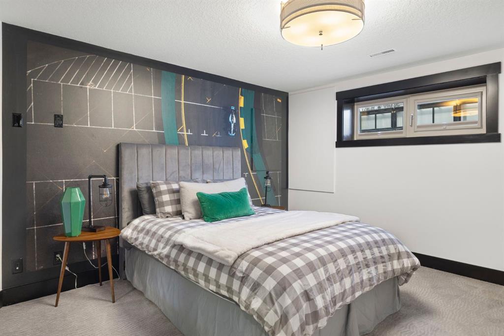 19 Bearspaw Ridge Crescent