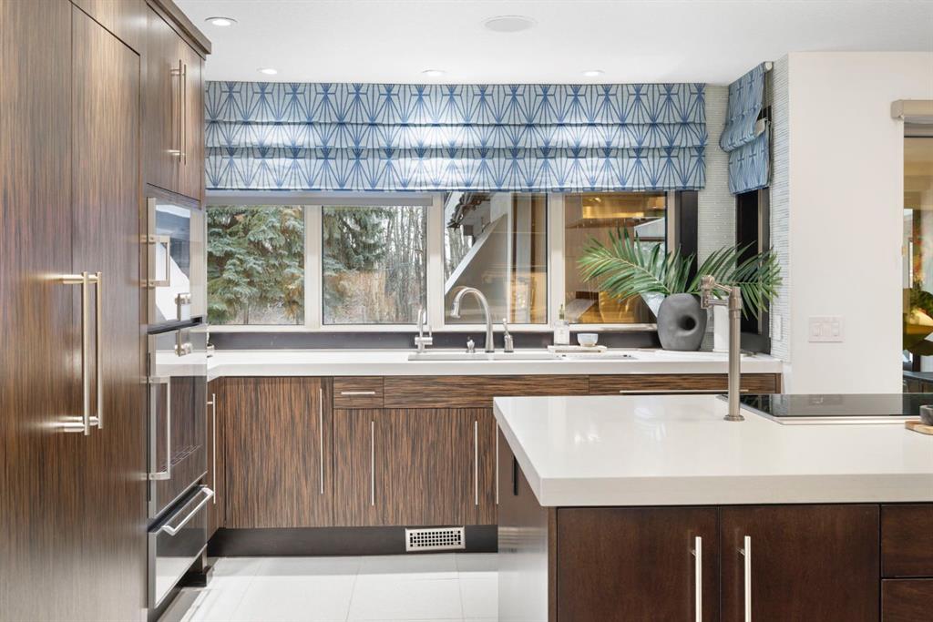 19 Bearspaw Ridge Crescent