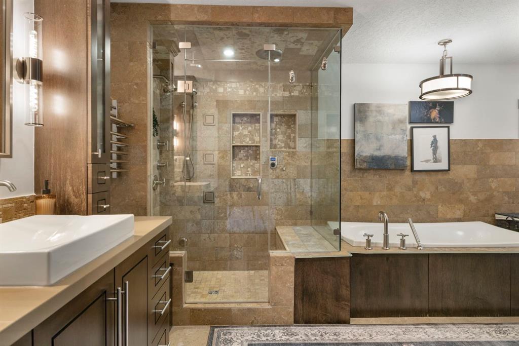 19 Bearspaw Ridge Crescent