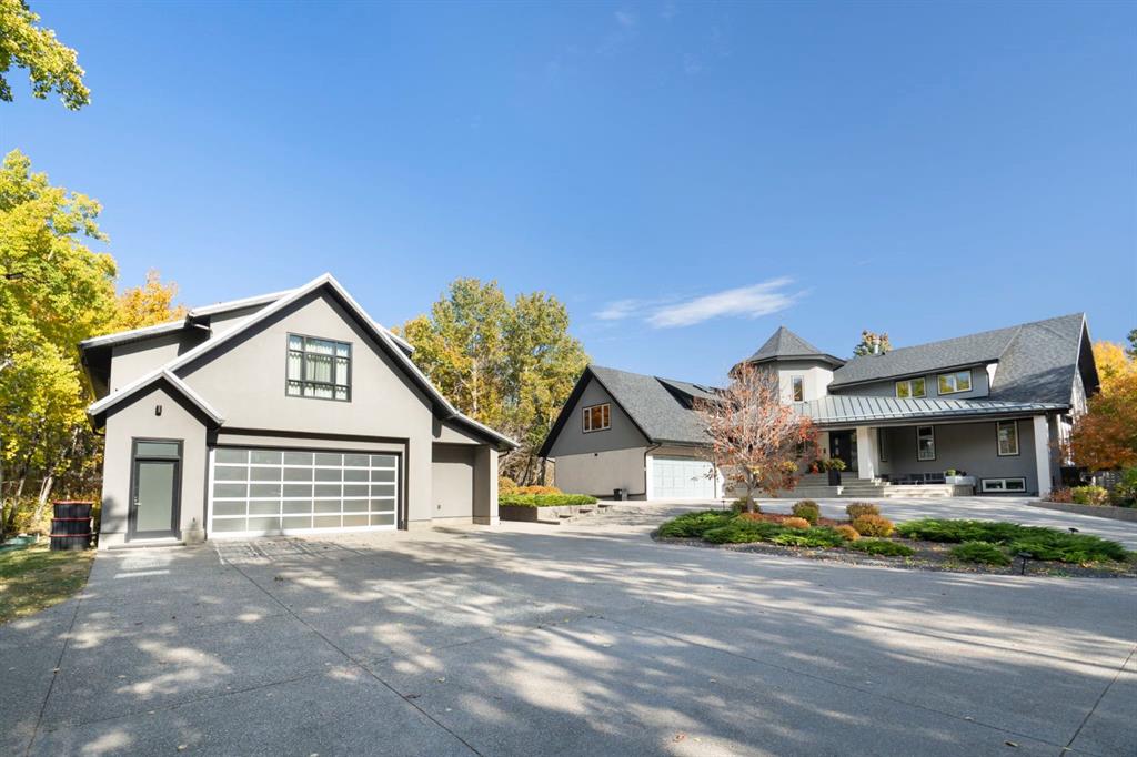 19 Bearspaw Ridge Crescent