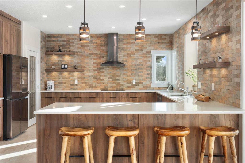 22 Bearspaw Summit Place