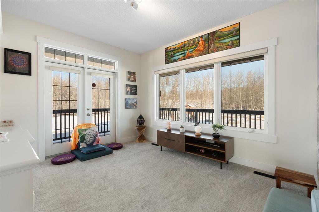 22 Bearspaw Summit Place