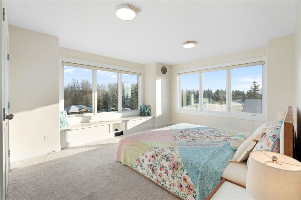 22 Bearspaw Summit Place