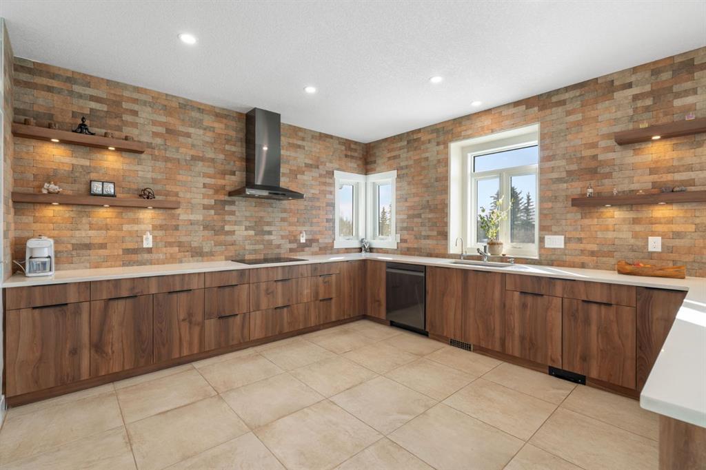 22 Bearspaw Summit Place