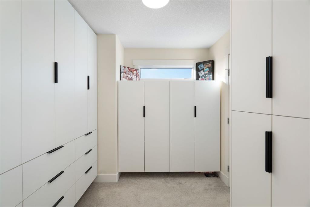 22 Bearspaw Summit Place